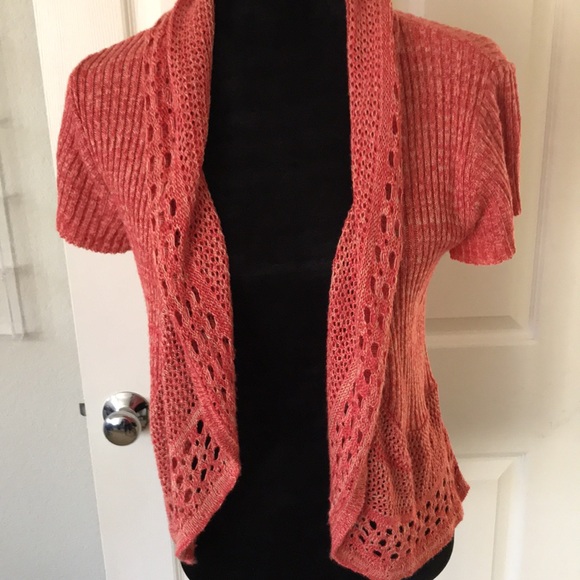 Cute cover up/ light sweater in coral color. - Picture 4 of 5
